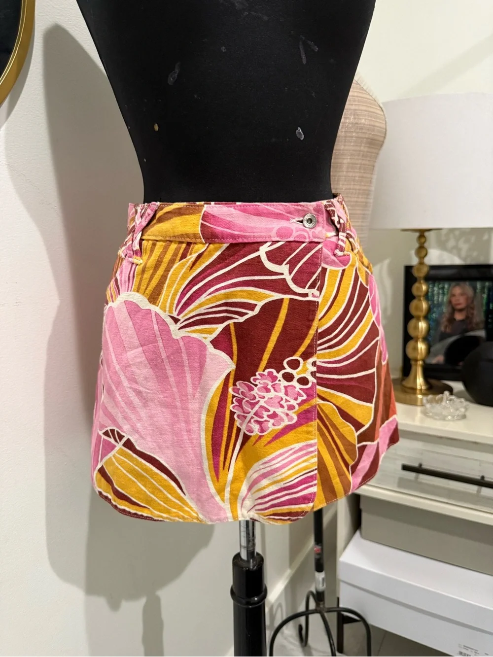 Vintage Dolce & Gabbana Floral Print Mini Skirt in Pink and Mustard - Picture 5 of 9